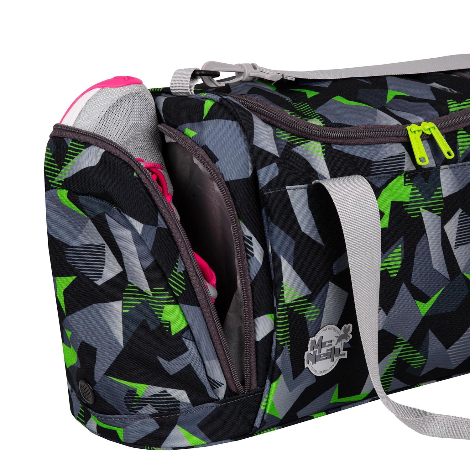 mcneill-sporttasche-neu-9108254000-techno-side2.jpg