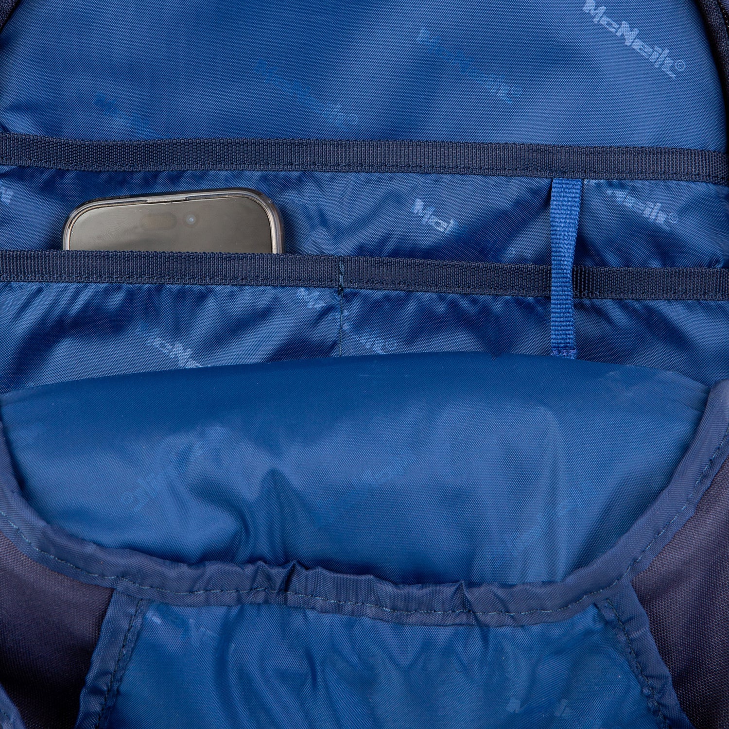 mcneill-backpack-luca-splash-9401431000-INSIDE.jpg